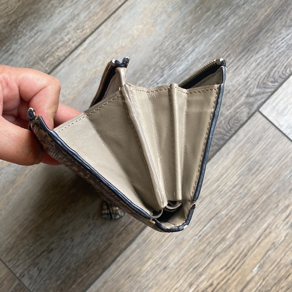 Tumi Zipper Wallet - Picture 6 of 13